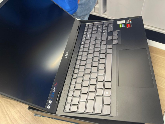 Lenovo Legion Slim 7 4k UHD 15" Gen 6 2021 Ryzen 9 5900HX 16GB