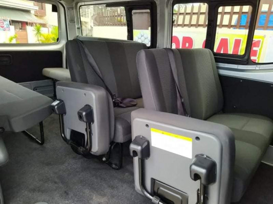 NISSAN NV350 SHUTTLE