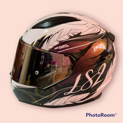 Ls2 helmet (preloved but not abused)