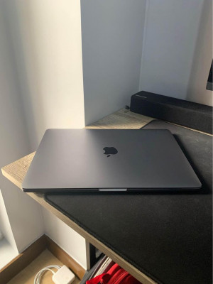 Macbook Pro 2017 Non-Touch Bar-