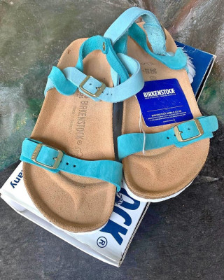 Birkenstock tali size 35 avail