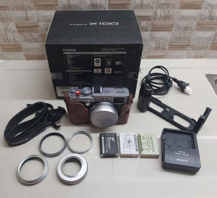 Fujifilm X100