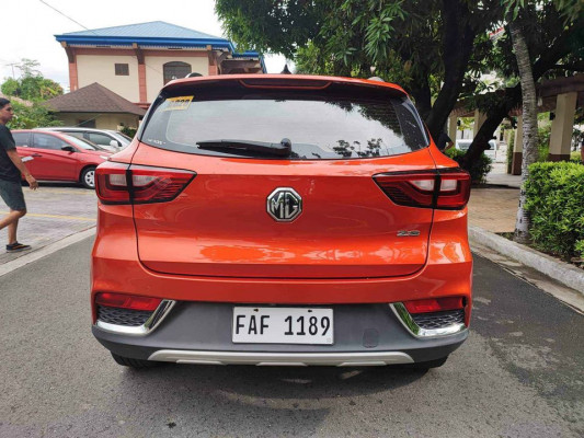 2019 MG zs