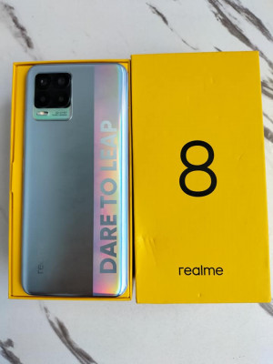 realme 8