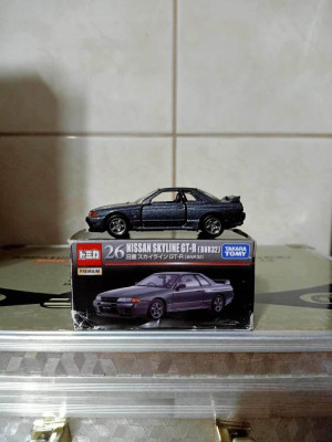 Tomica Premium