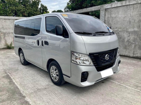 2020 Nissan urvan standard 18s