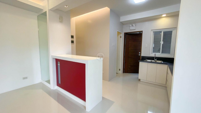 Charming Sunny Townhouse for sale in Pillar Village