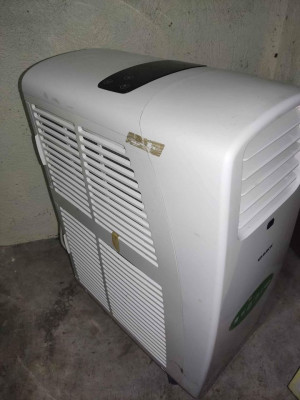 For Sale: Elekta Portable Aircon