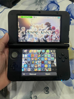 Nintendo 3DS XL Silver Mint Condition