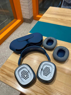 ORIGINAL AIRPODS MAX