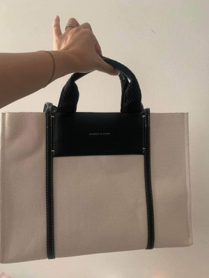 AUTHENTIC MPO CHARLES AND KEITH SHALIA TOTE BAG