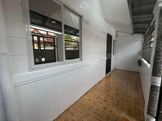 HOUSE AND LOT FOR SALE CLEAN TITLE!!