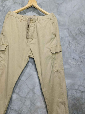 Uniqlo Cargo pants