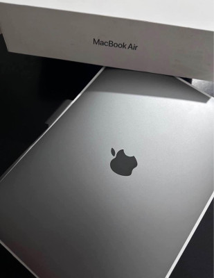 Macbook Air 2020 - 13" Space Gray