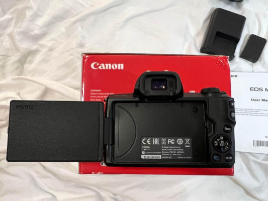 Canon Eos m50 Mirrorless Camera With Lens Kit