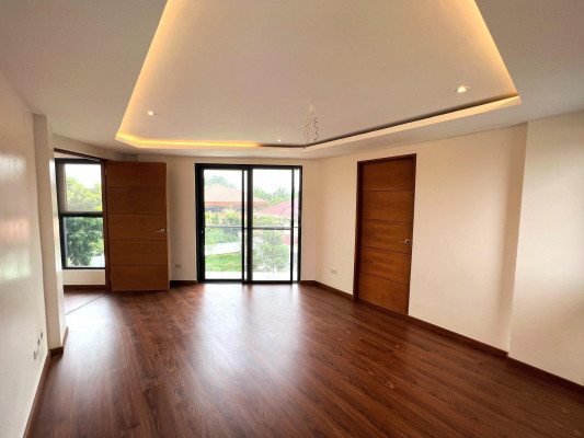 A Bright and Spacious House and Lot for Sale in Filinvest East.