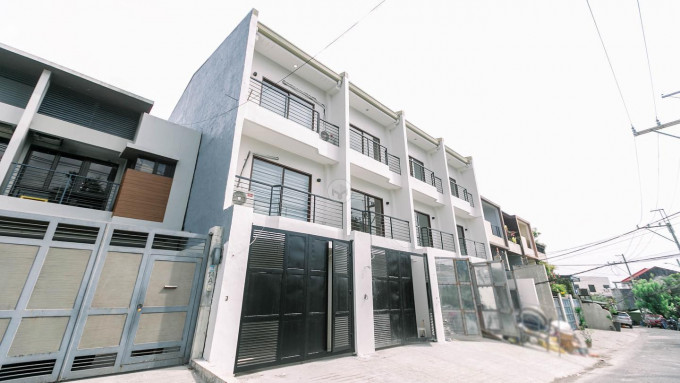 Alluring Custom Townhouse for sale