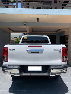 2016 Toyota hilux g