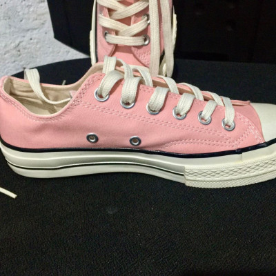 PINK CONVERSE