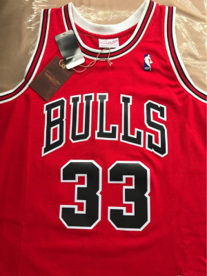 Mitchell & Ness Chicago Bulls Scottie Pippen Jersey (AUTHENTIC)