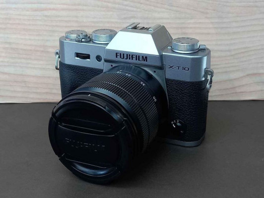 FUJIFILM X-T10