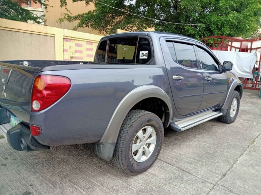 2007 Mitsubishi strada gls 4x4 matic diesel