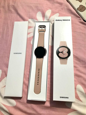 Samsung Galaxy Watch 4 Rose Gold