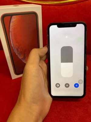 IPHONE XR 128GB RED FACTORY UNLOCK MAKINIS U.S VARIANT 100% OVERALL COMPLETE PAC