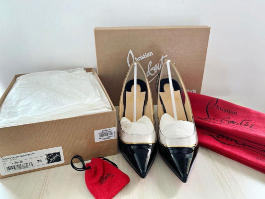 Christian Louboutin Cosmo Pumps