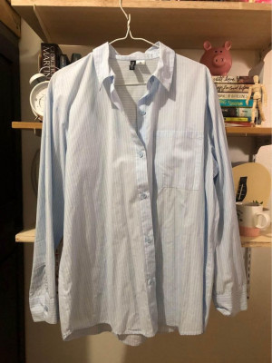 H&M White Striped Button Down Long Sleeves Top
