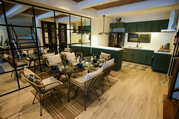 ⁣Galant Refined Townhouse for Sale in Mandaluyong City