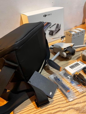 Dji mini 3 fly more combo plus (DJI RC)