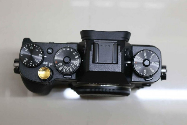 FUJIFILM XT2 BODY - Made in Japan Version