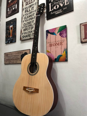 HANSEN LUMANOG 39 INCHES ACOUSTIC GUITAR WITH FREEBIES