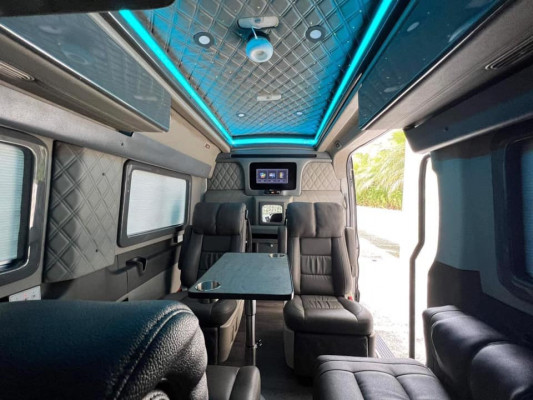 2020 Ford transit M/T Diesel