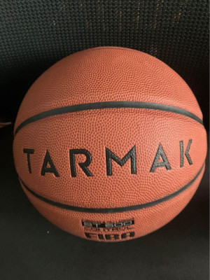 TARMAK Basketball