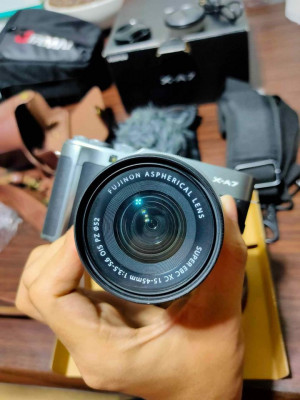 FUJIFILM X-A7
