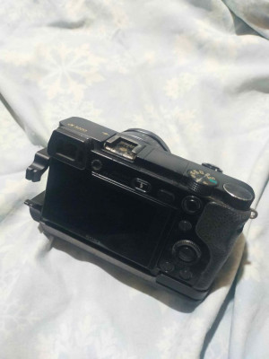 Sony A6000