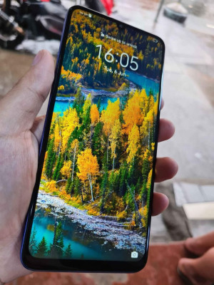 Huawei nova Y70 4/128gb