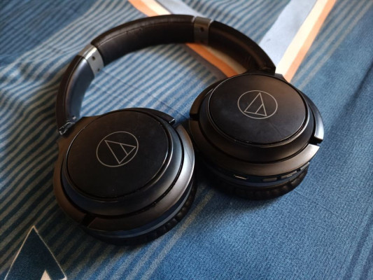 Audio Technica ATH-S200BT Wireless On-Ear Headphones with Built-in Mic & Control