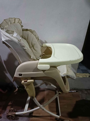 Katoji highchair