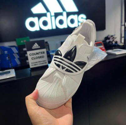 Adidas ultraboost superstar