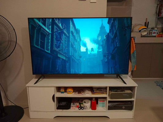 Samsung Crystal UHD 4K AU7000 Smart TV