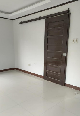 HOUSE AND LOT FOR SALE!!!