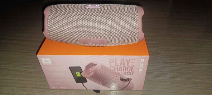 JBL CHARGE 5