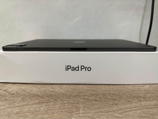 iPad Pro M1 Chip 11 inch 128GB Space Gray Wifi