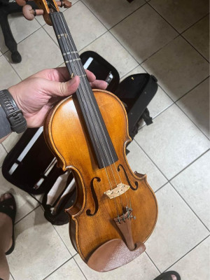 Violin Village Amati 2015