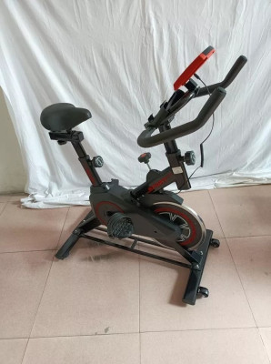 SPINNING BIKE