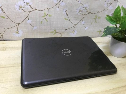 DELL LATITUDE 3380 i5 7th gen 240gb ssd 8gb ram