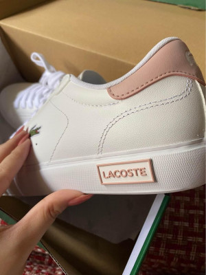 Lacoste Women’s Graduate in Pink